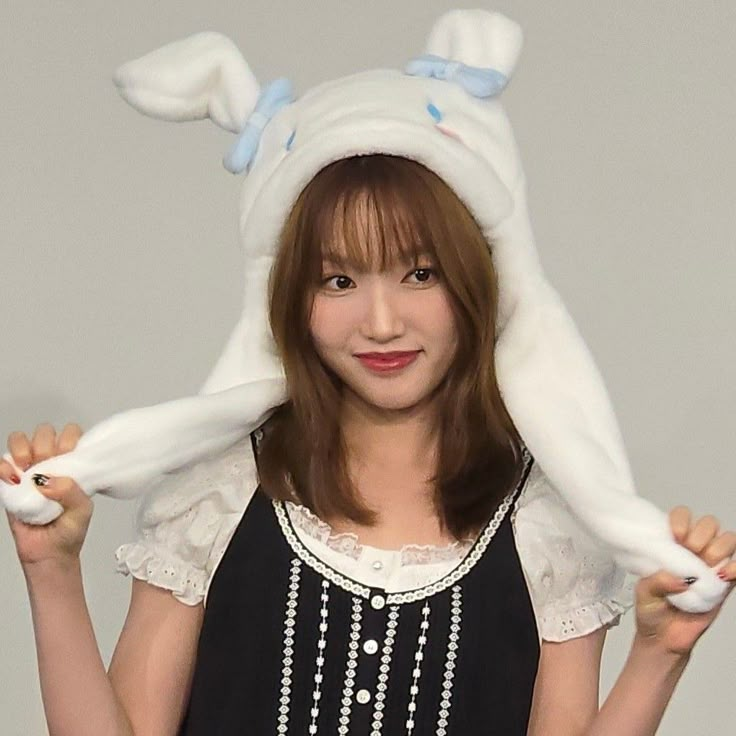loonaronpaverse's tweet photo. omg cinnamoroll cuties #LOONA #danganronpa #drtwt https://t.co/OD3vvGahFT
