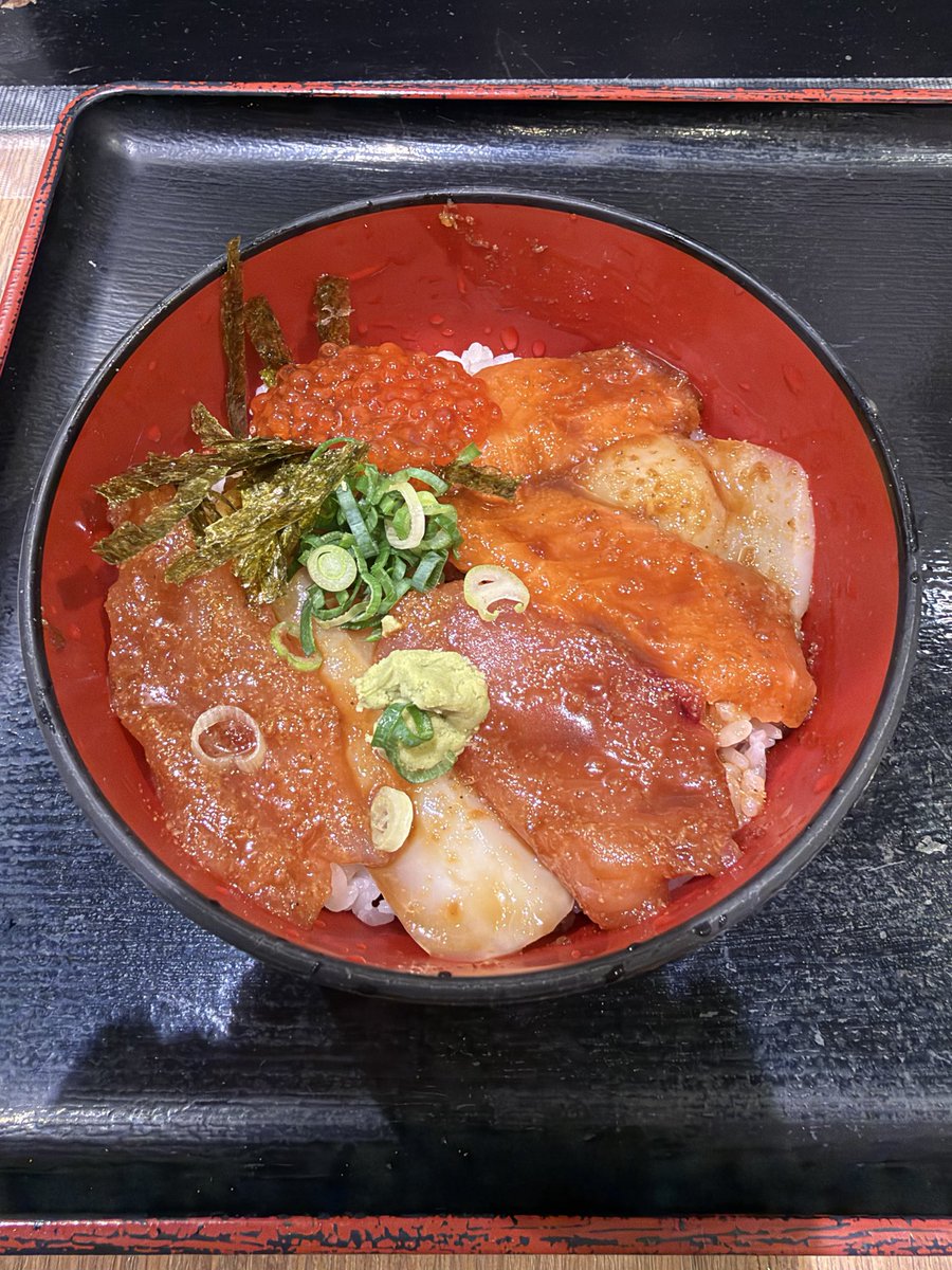 ucchie_on's tweet photo. 阪神百貨店のスナパーなう。
いくらトッピング少ないわ😭 https://t.co/7wEtPrFzX7
