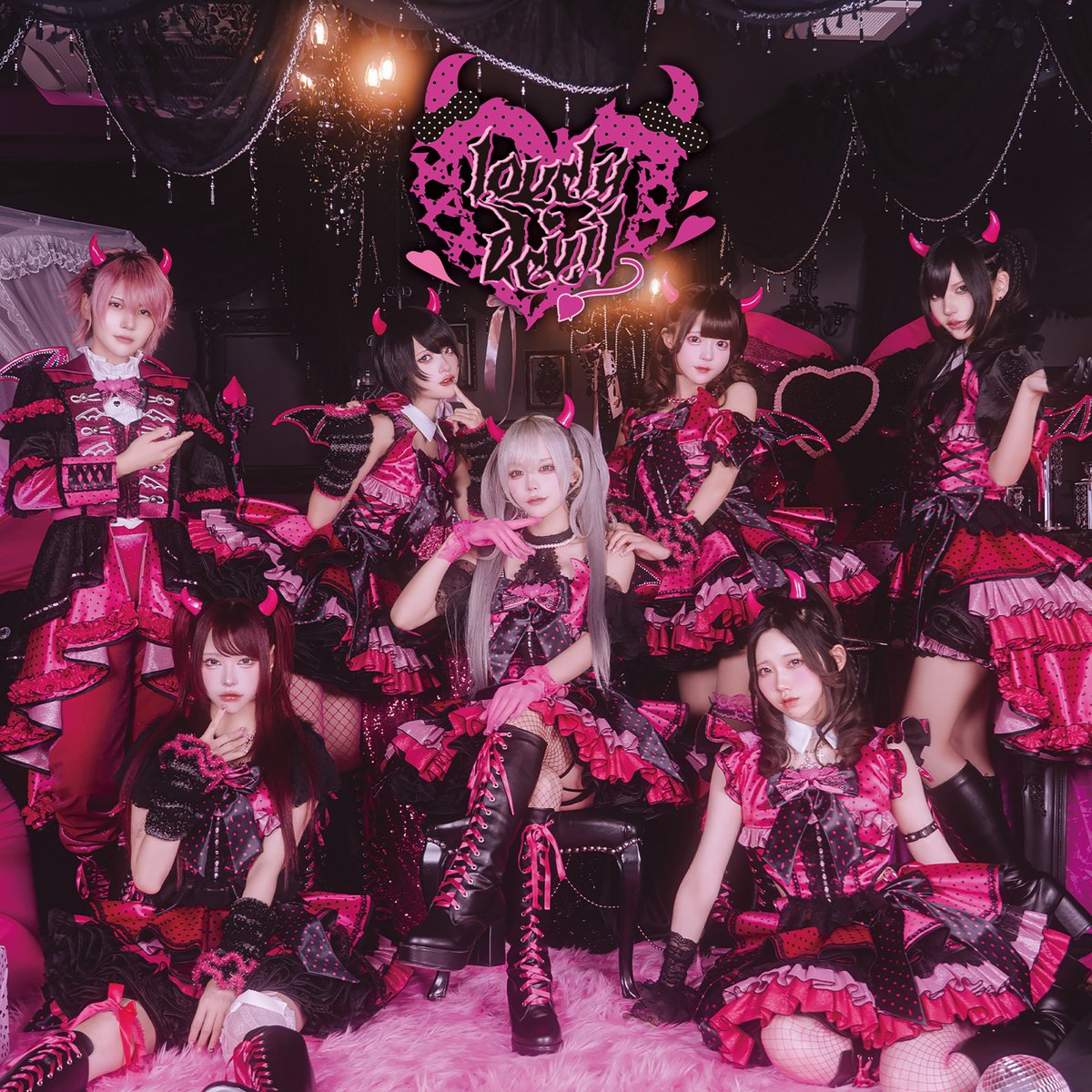 AVAM_Official's tweet photo. ⊹₊꒷︶꒷꒦‧₊˚⊹︰꒷
 『Lovely♡devil』ジャケット写真���開.ᐟ.ᐟ
                                           ⊹₊꒷︶꒷꒦‧₊˚⊹︰꒷

2026/12/22(火) RELEASE
.⋆𝜗𝜚 ┈┈┈ ⋯ ┈┈┈ 𝜗𝜚
 #AVAM 1st Mini Album
       『Lovely♡devil』
.⋆𝜗𝜚 ┈┈┈ ⋯ ┈┈┈ 𝜗𝜚

各メンバーソロver.には、
『Lovely♡devil』のソロ歌唱ver.も収録🎧♡

さらに豪華特典も…！

📱収録内容・特典詳細はこちら
https://t.co/FrKYGN7EXB

💿ご予約はこちら
https://t.co/MngPQBUs4Q

#LovelyDevil #ラブデビ #AVAM #アベアム