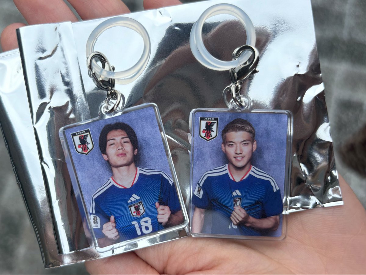 t_ko_20's tweet photo. サッカー日本代表 SAMURAIBLUE キリンチャレンジカップ キリチャレ アクリルチャーム めじるしチャーム ガチャ 交換

【譲】堂安、上田

【求】中村、谷口

異種交換可能です
国立でお取引できる方

お気軽にお声掛けください https://t.co/6UQ6h49AmU