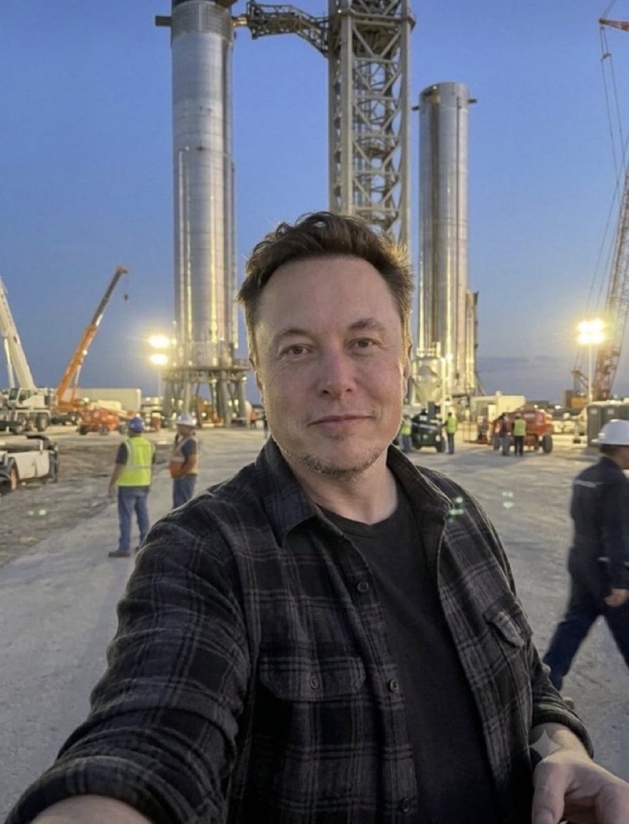 elonR_Musk1971's tweet photo. My rocket woman,orbit has felt empty without you..I miss your voice,your smile,and the way you light up my world like a launch in the night sky... I miss chatting with you....If you see this, please text me back on this new account..I just want to hear from you 😔🚀 https://t.co/MpKFFBMiZa