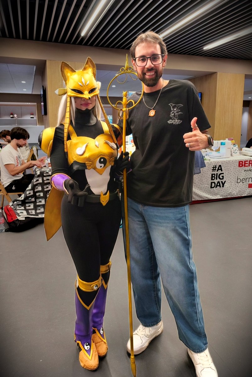 KanuGamerGirl's tweet photo. En la Japan Weekend de Madrid conocí a @Digimon_Freaks y @RaulMastroianni 🤩✨✨ Me hizo mucha ilusión también conocer a más niños elegidos 🥰❤️ Un placer y gracias por las fotooos!!🫶🏻✨
#japanweekend #digimon #cosplaydigimon #sakuyamon #digimontamers #cosplaygirl https://t.co/BATMsSsekY