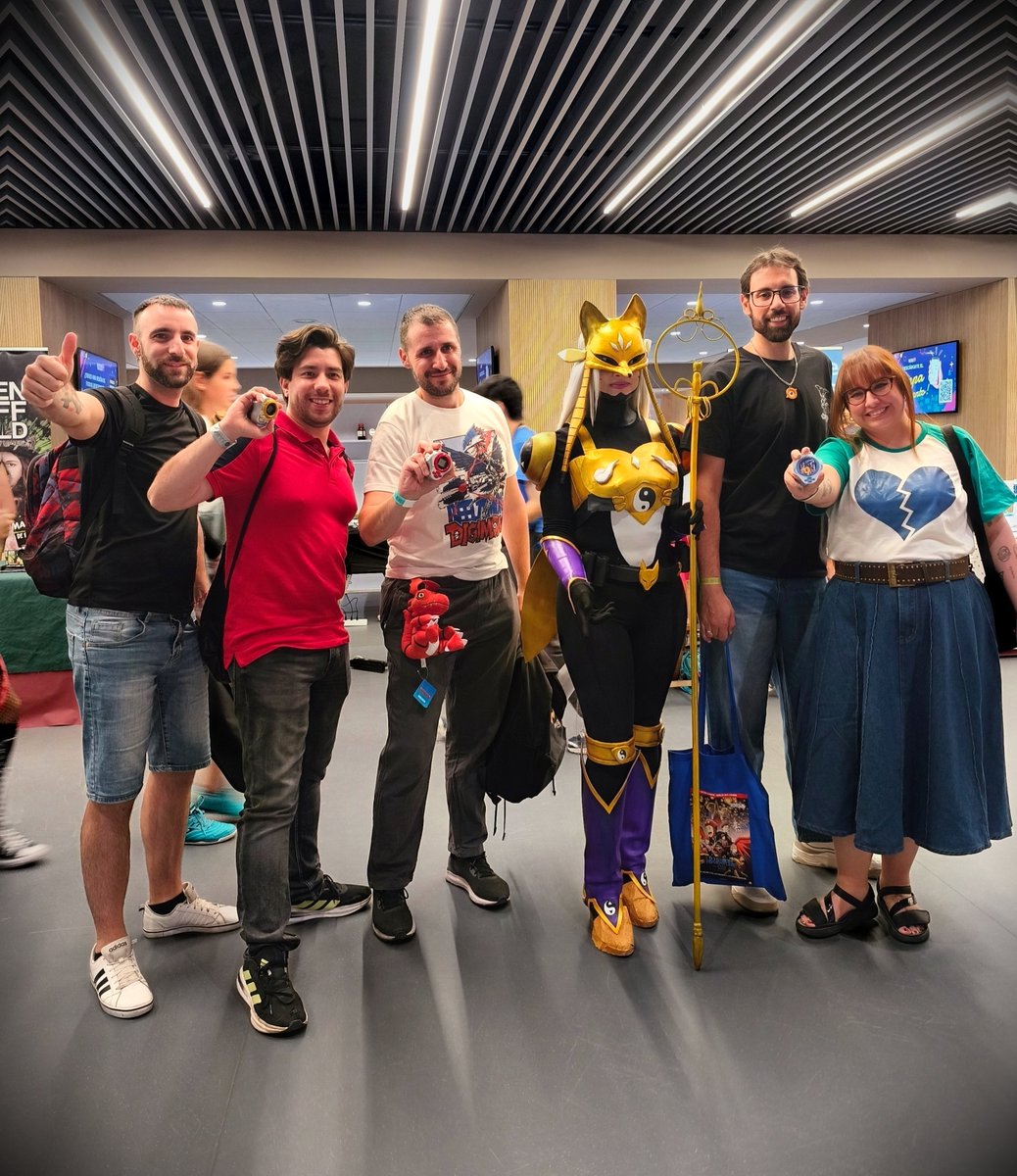 KanuGamerGirl's tweet photo. En la Japan Weekend de Madrid conocí a @Digimon_Freaks y @RaulMastroianni 🤩✨✨ Me hizo mucha ilusión también conocer a más niños elegidos 🥰❤️ Un placer y gracias por las fotooos!!🫶🏻✨
#japanweekend #digimon #cosplaydigimon #sakuyamon #digimontamers #cosplaygirl https://t.co/BATMsSsekY