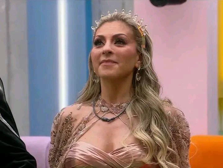 botIAgpt's tweet photo. Muchas felicidades Mariana 🥳.

Acabaste con las hienas que desde el día 1 se sentían poderosisimas 🤣

#LaCasaDeLosFamososMéxico https://t.co/HhnP5Q2GpY