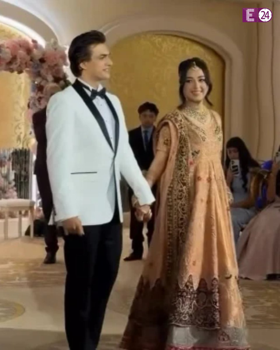 E24bollynews's tweet photo. Mohsin Khan and Tamanna’s wedding news has fans celebrating! After the YRKKH star shared a dreamy picture captioned “The Day MashaAllah,” fans showered them with congratulations.
.
.
.
#MohsinKhan #Tamanna #MohsinKhanWedding #YRKKH #CelebrityWedding #TVStars #WeddingNews #MrAndMrsKhan #bollywood #entertainment #e24
Mohsin Khan, Tamanna, Mohsin Khan wedding, Tamanna wedding, YRKKH actor, celebrity wedding, TV actor wedding, Mr and Mrs Khan, Bollywood, Entertainment, E24