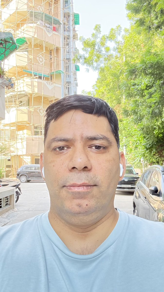 drrajiv_run's tweet photo. 4 years of post-viral weakness, 6+ months each time. Usual plan: lose weight, then run. This time I ran a half marathon early, walking ~19.5 of 21 km. Wrong strategy. Now: lose 25 kg fat, gain 5-6 kg muscle, rebuild strength. Wish me luck. #HalfMarathon #WeightLoss #Fitness https://t.co/HM7Z9deTjp