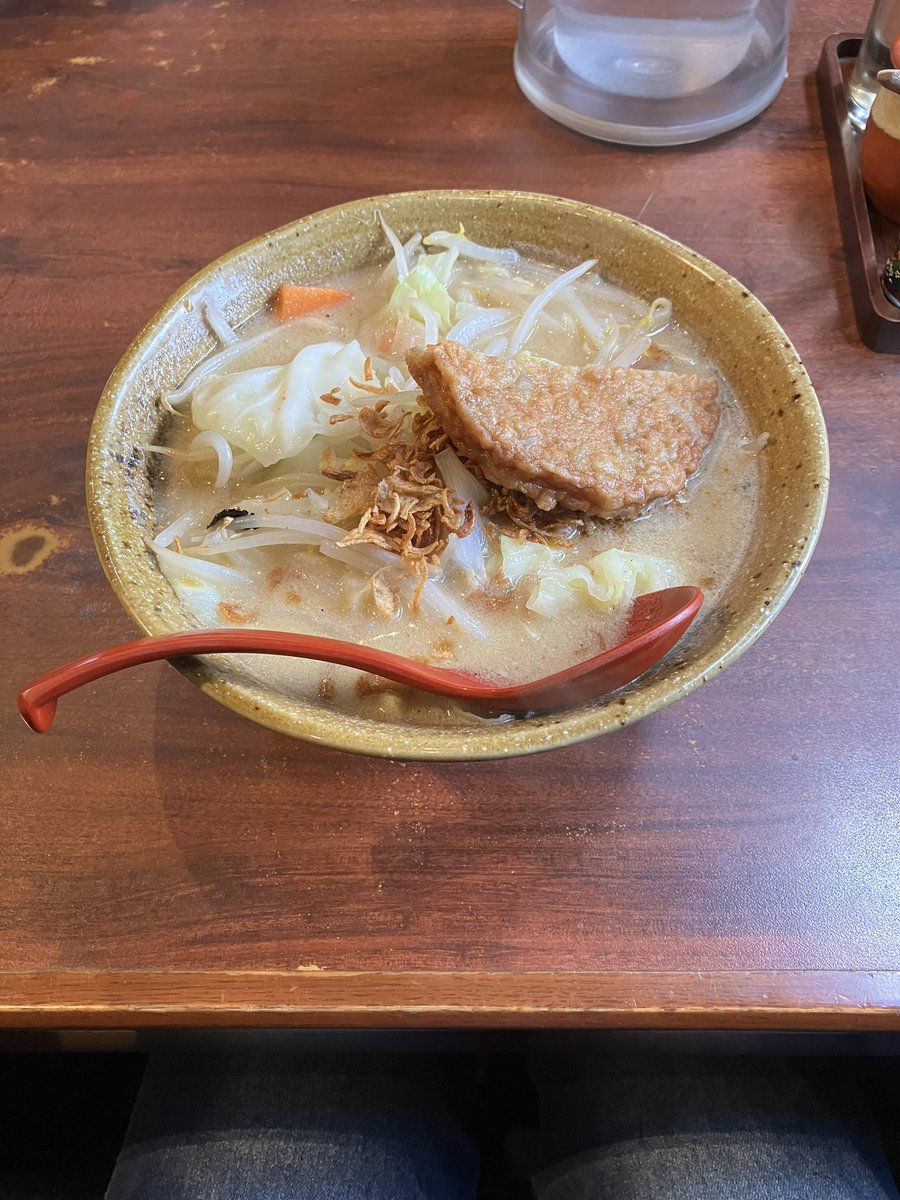 Chinu_Sashimi's tweet photo. 昼飯はラーメン🍜 https://t.co/6s6wgGWIIn
