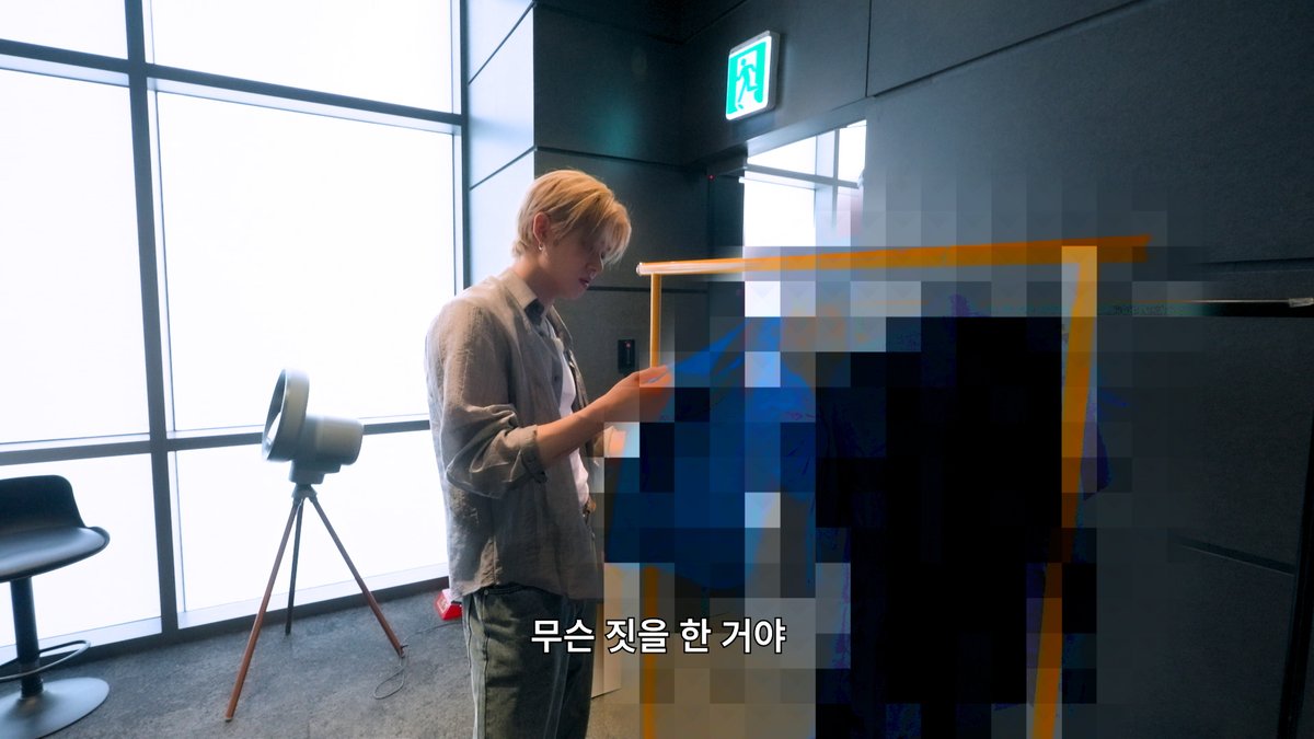 TXT_bighit's tweet photo. [TO DO LIST📝]

멋이라는 게 숨긴다고 숨겨지는 것도 아니고

잠시 후 오후 9시⏰ TO DO 에서 만나요!

#투모로우바이투게더 #TOMORROW_X_TOGETHER #TXT #TODO #투두 https://t.co/mhVDqjBPsu