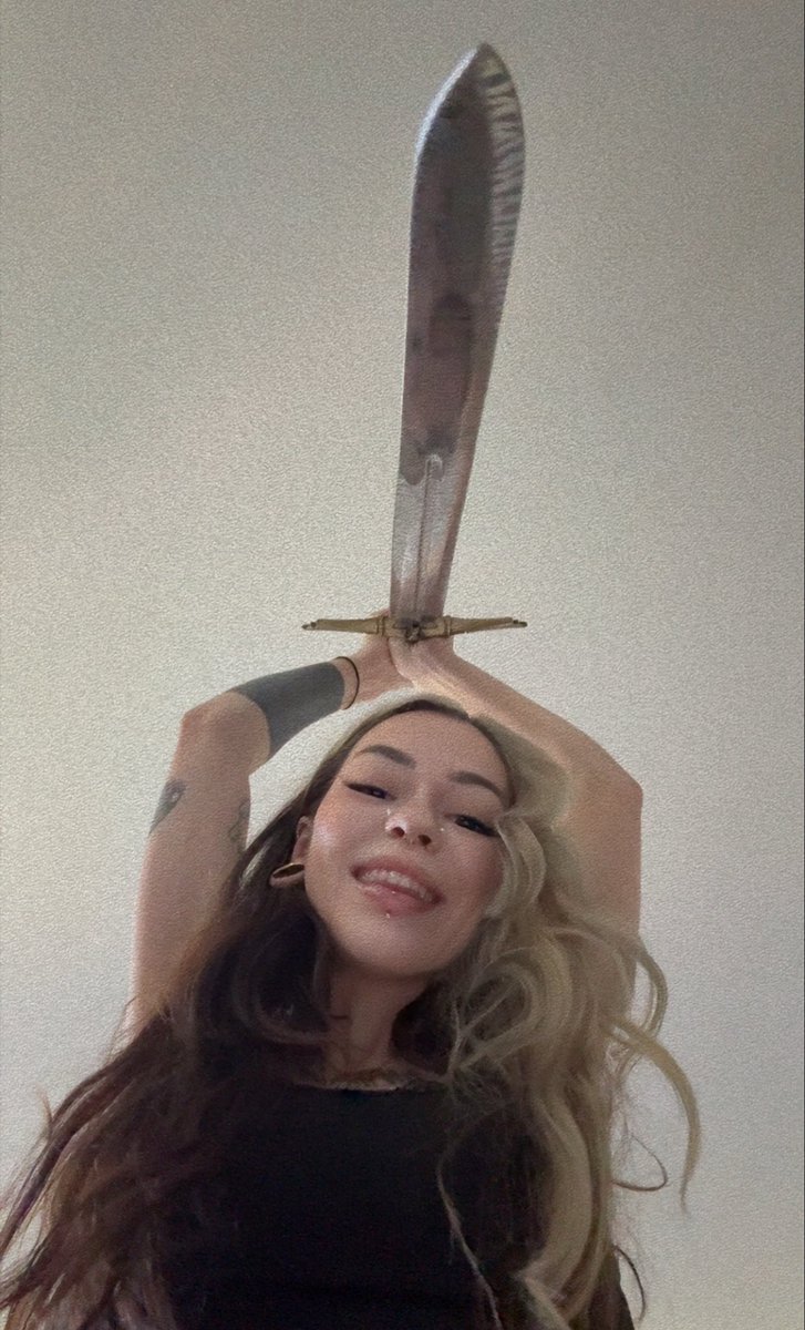 doveestorm's tweet photo. Be nice or else https://t.co/uKZNJSR1pk