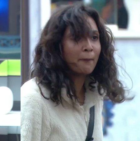 virat_follower1's tweet photo. In terms of beauty 
Sonika left foot 🦶 >>>>>asiya dose
#BBK13 #bbk13live https://t.co/9R9QjyJI6z