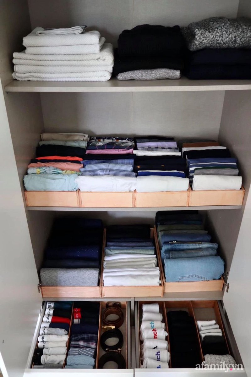 GentlemenxEra's tweet photo. Organized space. Sharp style. Daily discipline. https://t.co/Za4nlivWlO