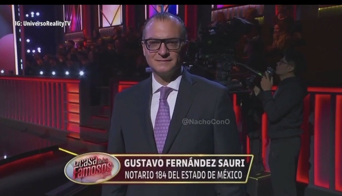 SoyFabyH's tweet photo. Y este wey está de adorno o qué pedo??? 
#LaCasaDeLosFamososMéxicoMx https://t.co/fkpuxXVZsg