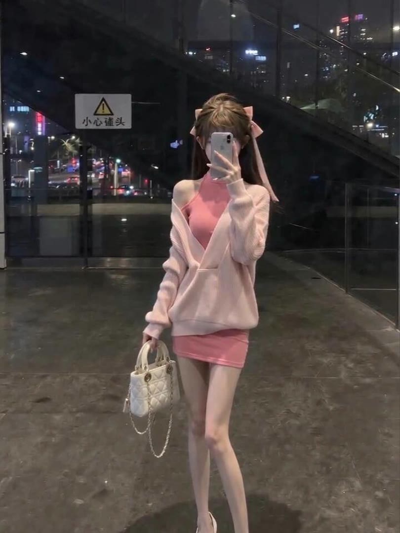 beva3lbeblur6if's tweet photo. 06女，国庆在福州玩，有没有想找个搭子一起出来晃晃的?喝点小酒（深入了解一下）😳😩#女大 #福州 https://t.co/JqNE230REq