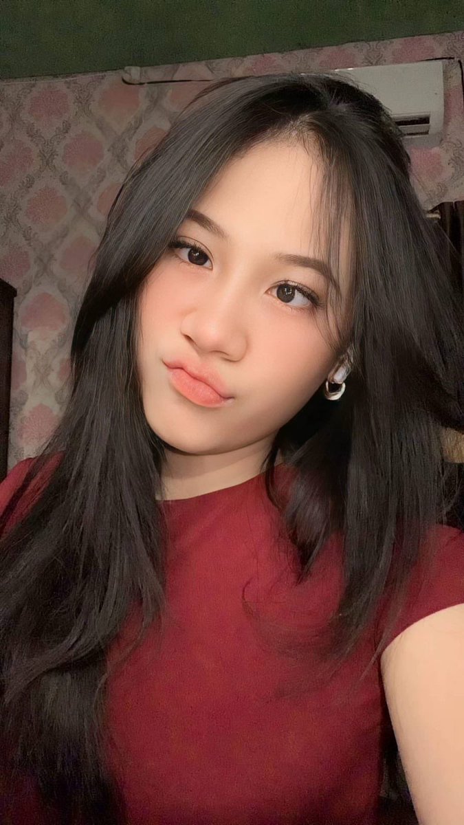 anotherelvvv's tweet photo. pfft https://t.co/C8OWXfk3Lj