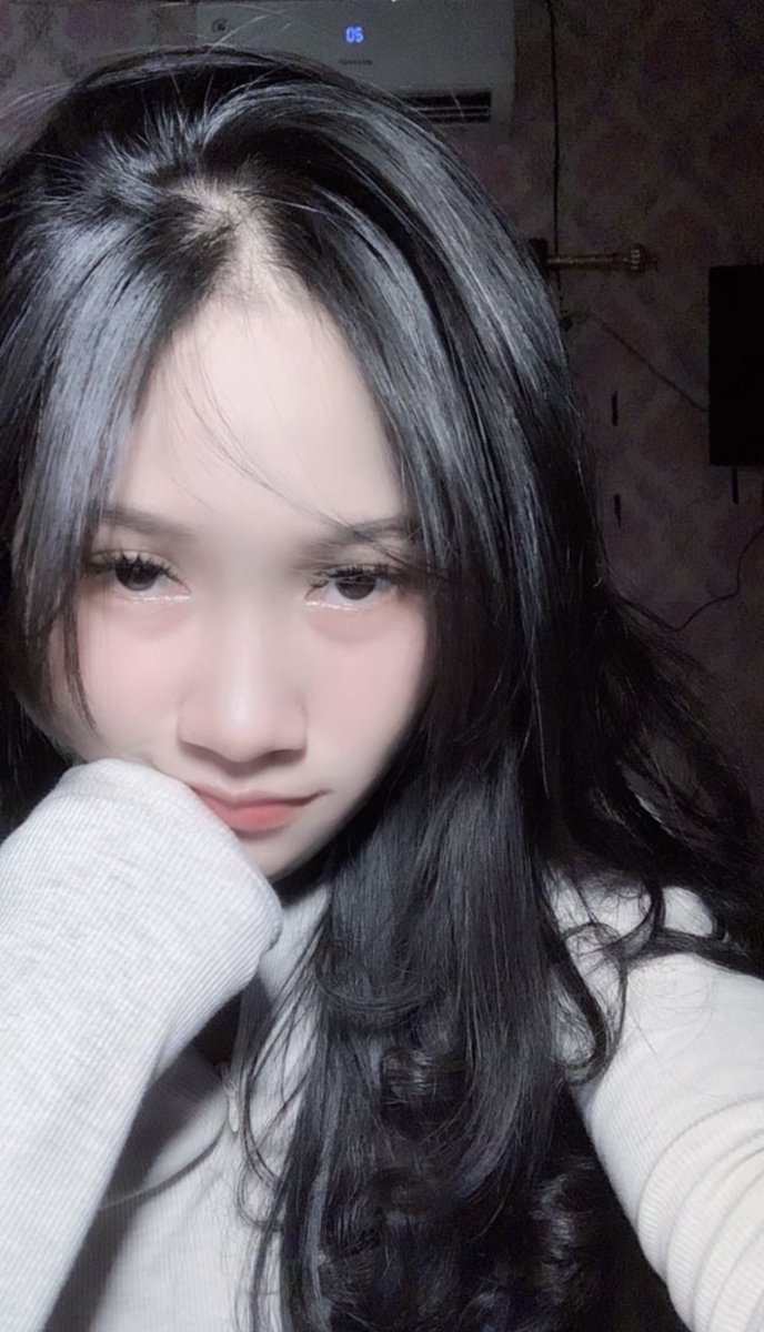 anotherelvvv's tweet photo. pfft https://t.co/C8OWXfk3Lj