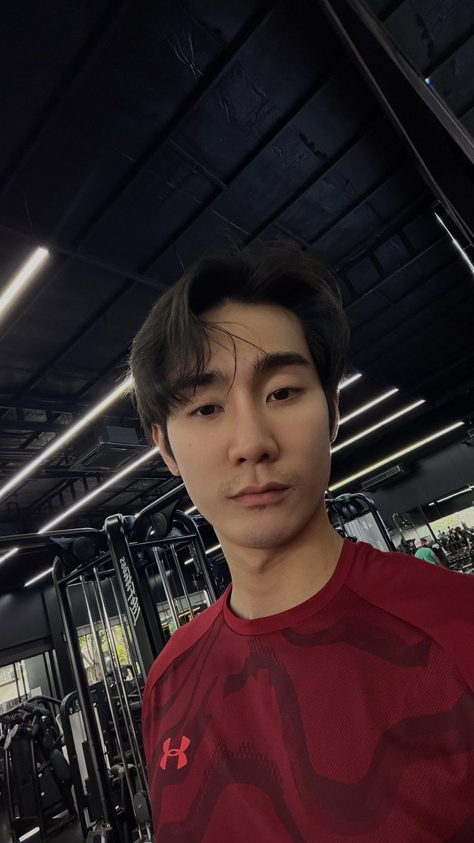 fforcejs's tweet photo. ไหนใครทีมผมยาว ? https://t.co/ljE0EJ7JWI