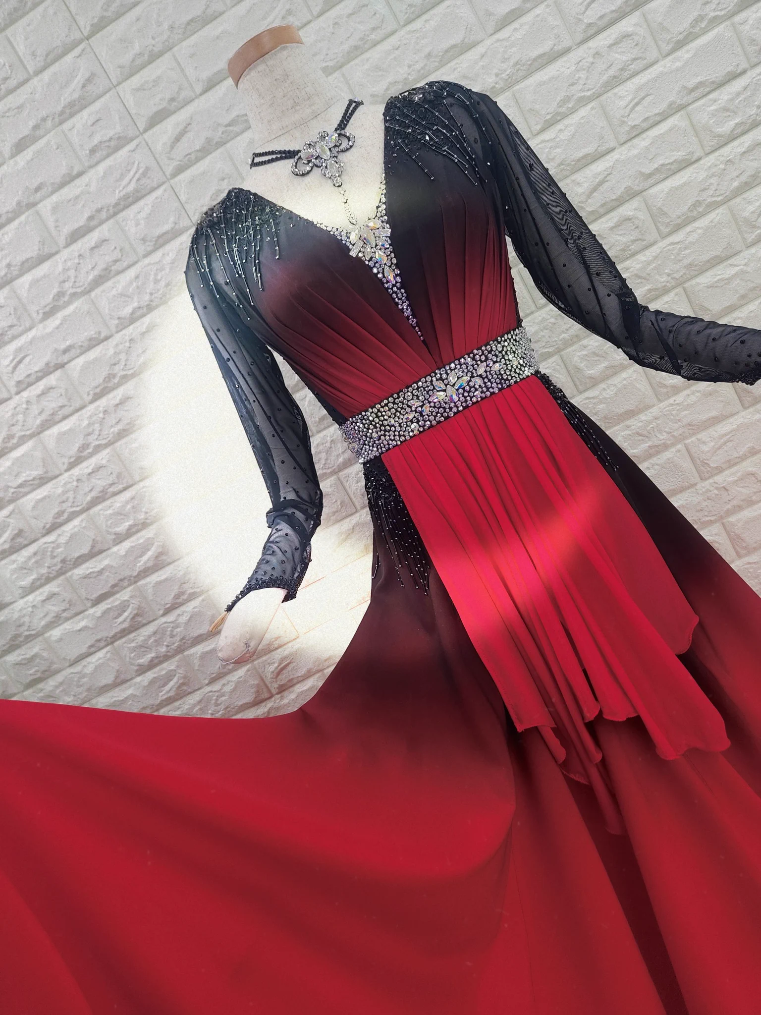 社交ダンスドレス・衣装専門店👗|白樺ドレス|販売・レンタル・オーダー