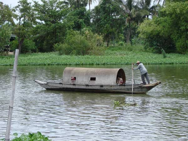 taquila01733093's tweet photo. แม่จ๋า รอทองส์ สักประเดี๋ยว ทองส์ กำลังนั่งเรือแจวไปหาแม่จ๊ะแม่จ๋า https://t.co/kuK0MFtsG6