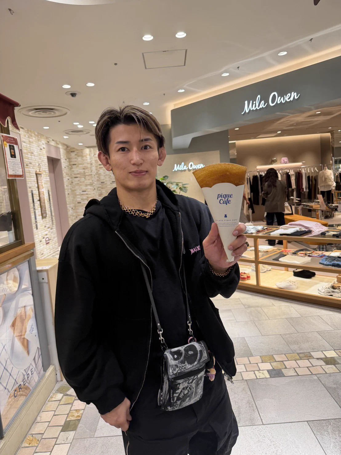 才 賀 紀 左衛門