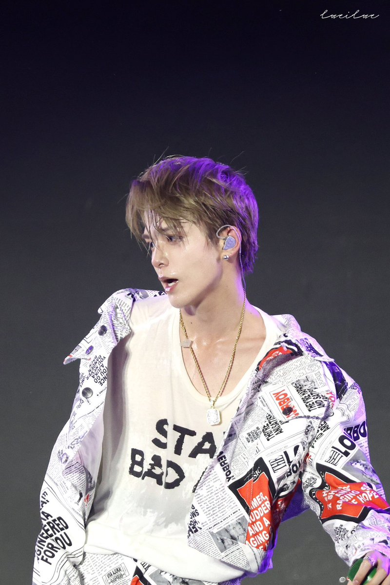 a4hisuki's tweet photo. 이 날 너무 섹다마.................... https://t.co/wFCBg6dk8O