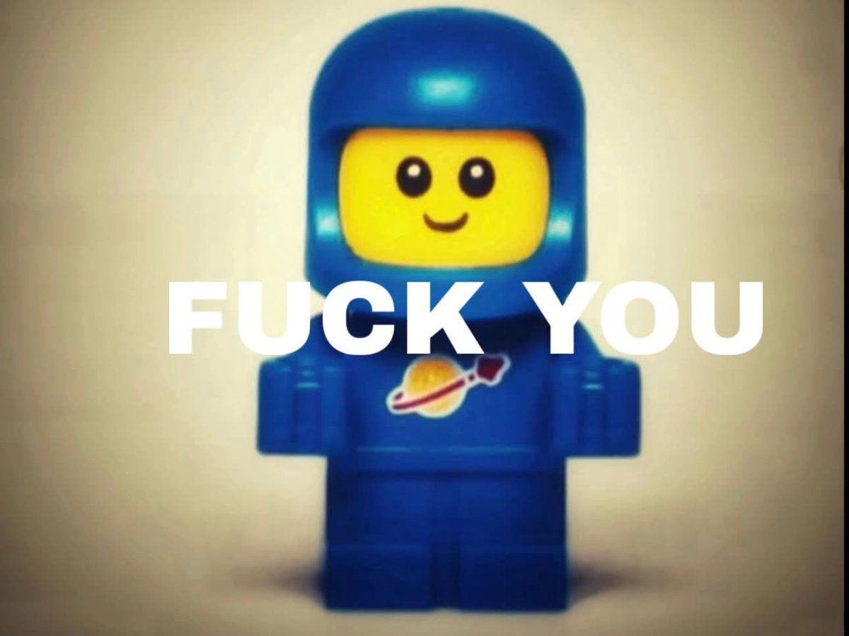 seal3o's tweet photo. a thing otp just told me i need to die because i was playing rocket when he was 4-7 https://t.co/nsZFvvVdh1