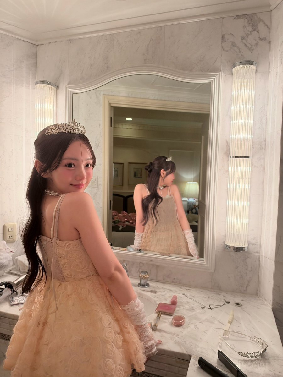 illli1_biyou's tweet photo. ひまひまちゃんみたいなツヤツヤ美女になりたい子、メイクレシピ参考になりすぎるよ🥹💖 https://t.co/vynsjWeqMw