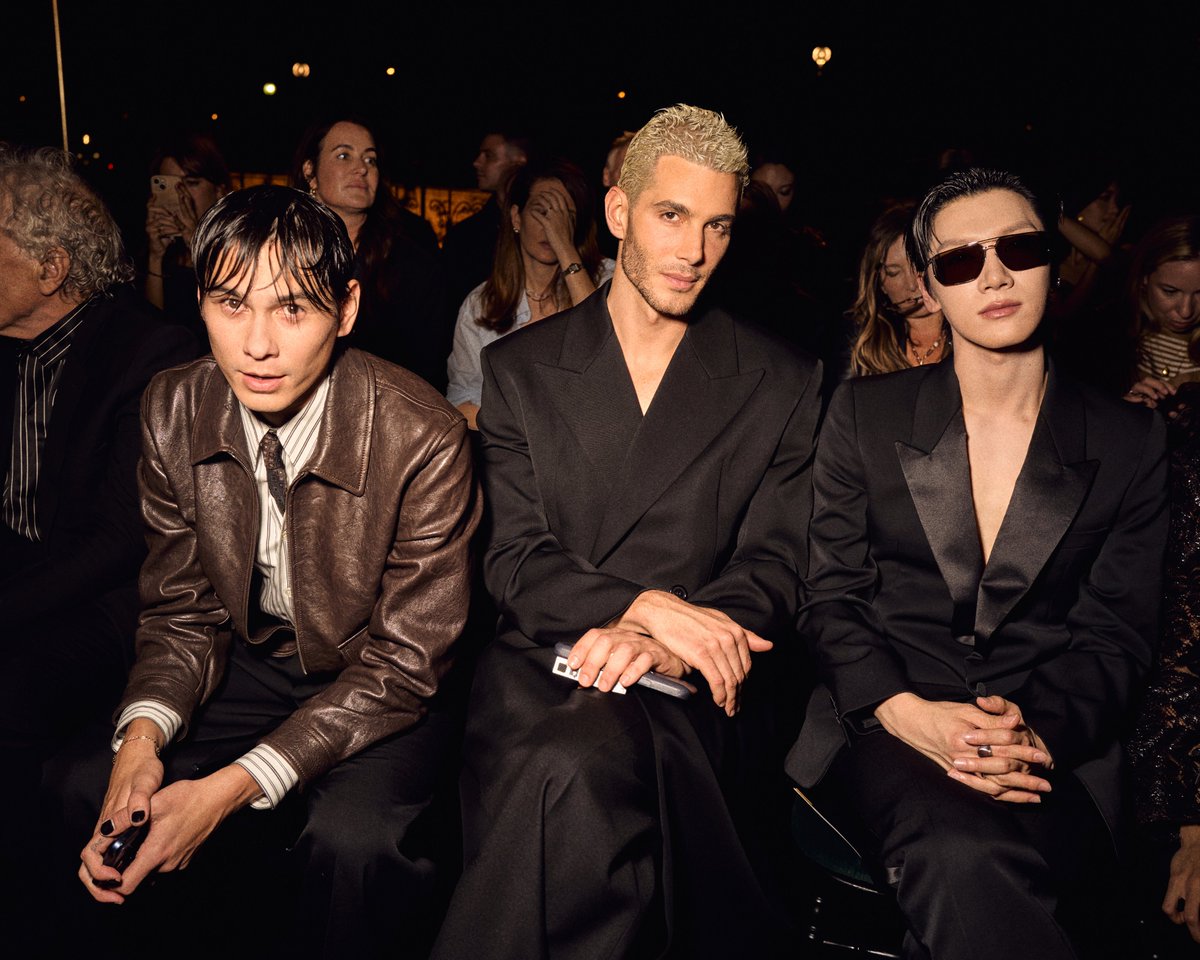 sweet614cb's tweet photo. Front row😎✨

TEN AT SAINT LAURENT SUMMER27
#TENforYSLPFW27
#SaintLaurentxTEN https://t.co/gzzgArYzyl