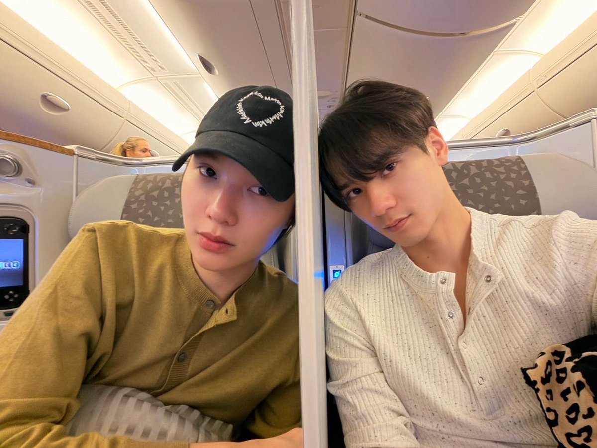 Pamny_Pt's tweet photo. อันนี้กอดก่อนไปเบลเยียมรึป่าวคะ?? มี้ชาาอย่ามาเนียนน เอากอดลาก่อนกลับจากปารีสมาน้าาาา

#KengNamping 
#KengHarit #nampingster https://t.co/xpErObKG2h