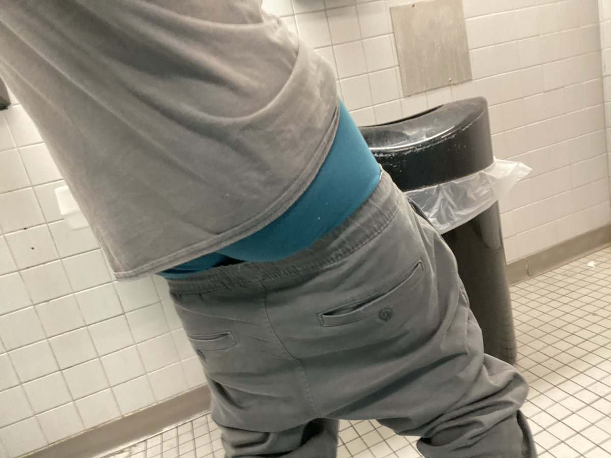 Underwearposter's tweet photo. Sagging in the grocery store bathroom waiting for someone to walk in. https://t.co/uSj8avgzIe