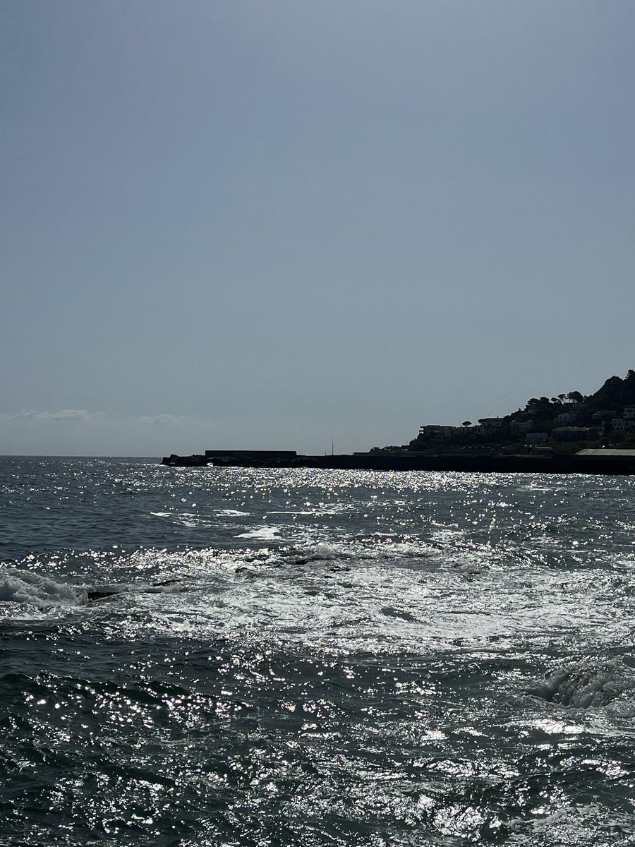 dommidommi60's tweet photo. E’ tutto possibile 
al mattino 
quando il mare
sonnolento sta.

#PsicheInversi #poetrycommunity #writingcommunity https://t.co/tVtxsJLygH