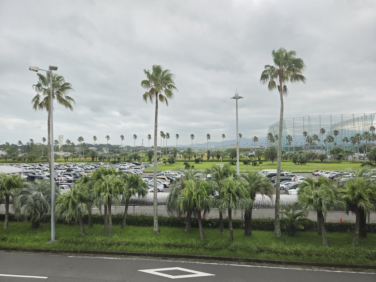 kitaura_ingen's tweet photo. 宮崎空港ってだいぶ便利だな
宮崎駅から空港駅まで11分で、駅は空港ビル直結
大分や別府までバスで1時間かかる大分空港とはえらい違い https://t.co/g1aVq4Uk1l