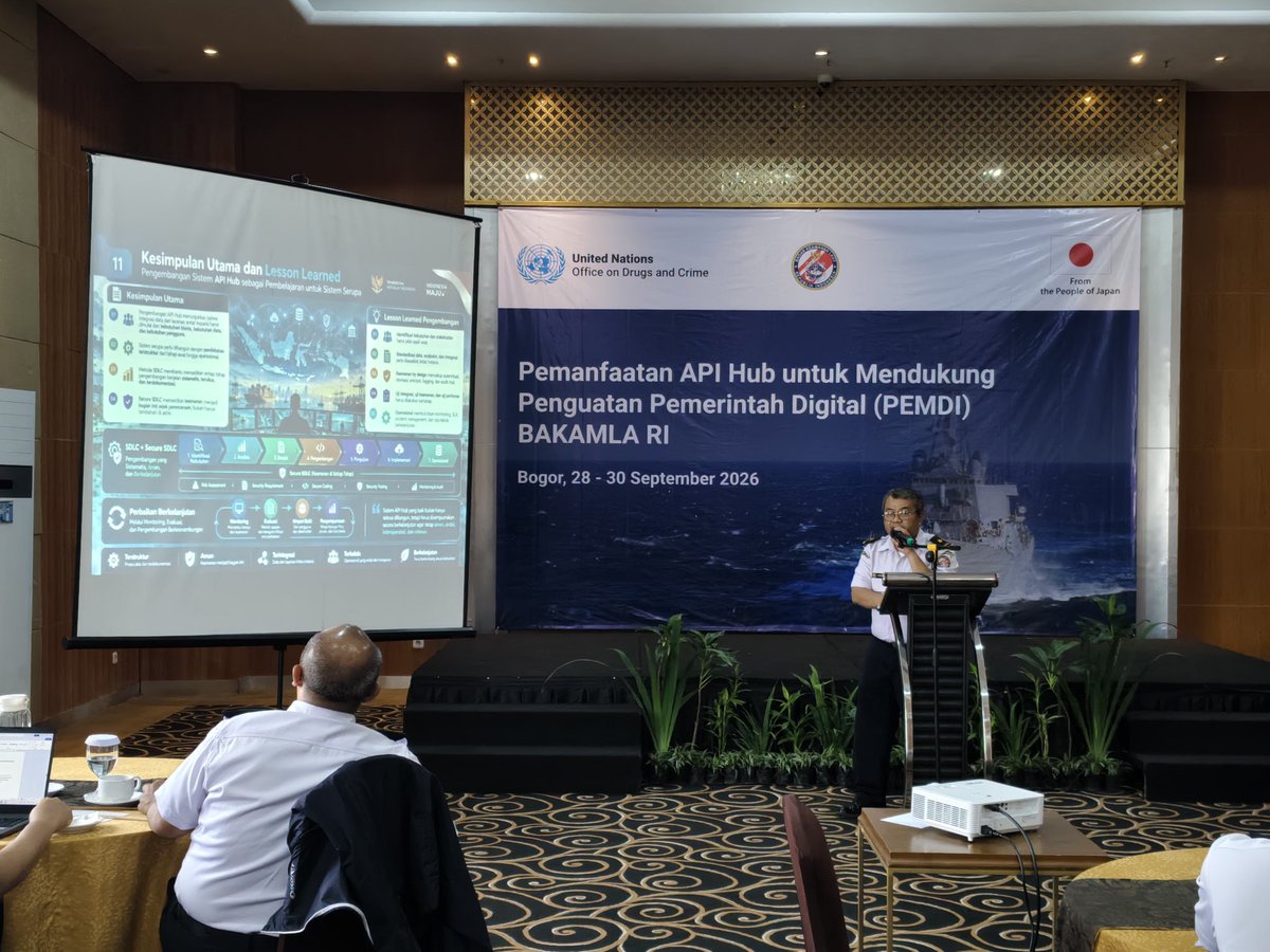 UNODC_BMB's tweet photo. @UNODC_BMB, with support from Japan 🇯🇵 @JapanMissionVie, conducted a 3-day workshop in Bogor with Bakamla 🇮🇩 to strengthen the use of the API Analytical Platform for integrated maritime security information management. https://t.co/JJRRfmE8Mu