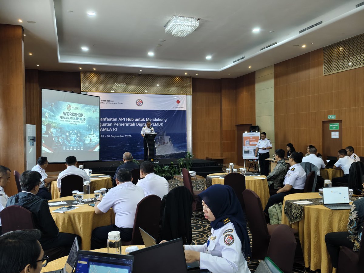UNODC_BMB's tweet photo. @UNODC_BMB, with support from Japan 🇯🇵 @JapanMissionVie, conducted a 3-day workshop in Bogor with Bakamla 🇮🇩 to strengthen the use of the API Analytical Platform for integrated maritime security information management. https://t.co/JJRRfmE8Mu