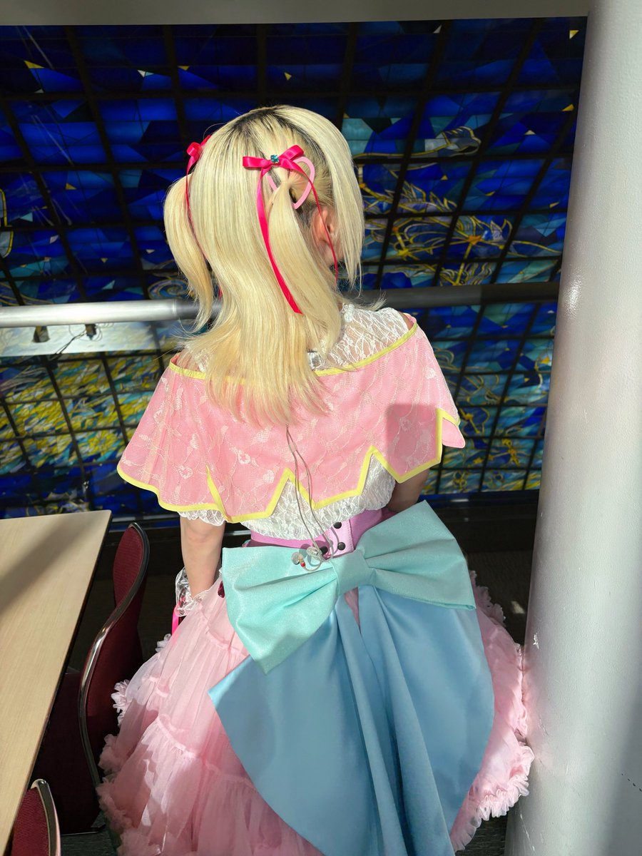 Hondo_dagaya_'s tweet photo. オフショット〜(^-^)/"🌏

髪飾りはこうなってました🩷🎀

「名探偵プリキュア！LIVE2026
キュアット熱唱！はなまるShowtime☆」
#precure #プリキュア #プリキュアライブ #たんプリ https://t.co/4rZmqwbIGH