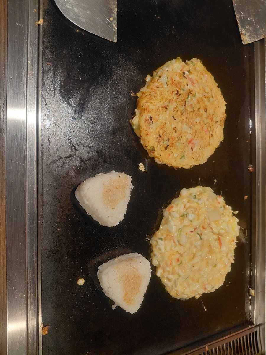asutatu93's tweet photo. #道とん堀
#お好み焼き
今日の昼飯！
以上‼️ https://t.co/Kh6JPPGzIJ