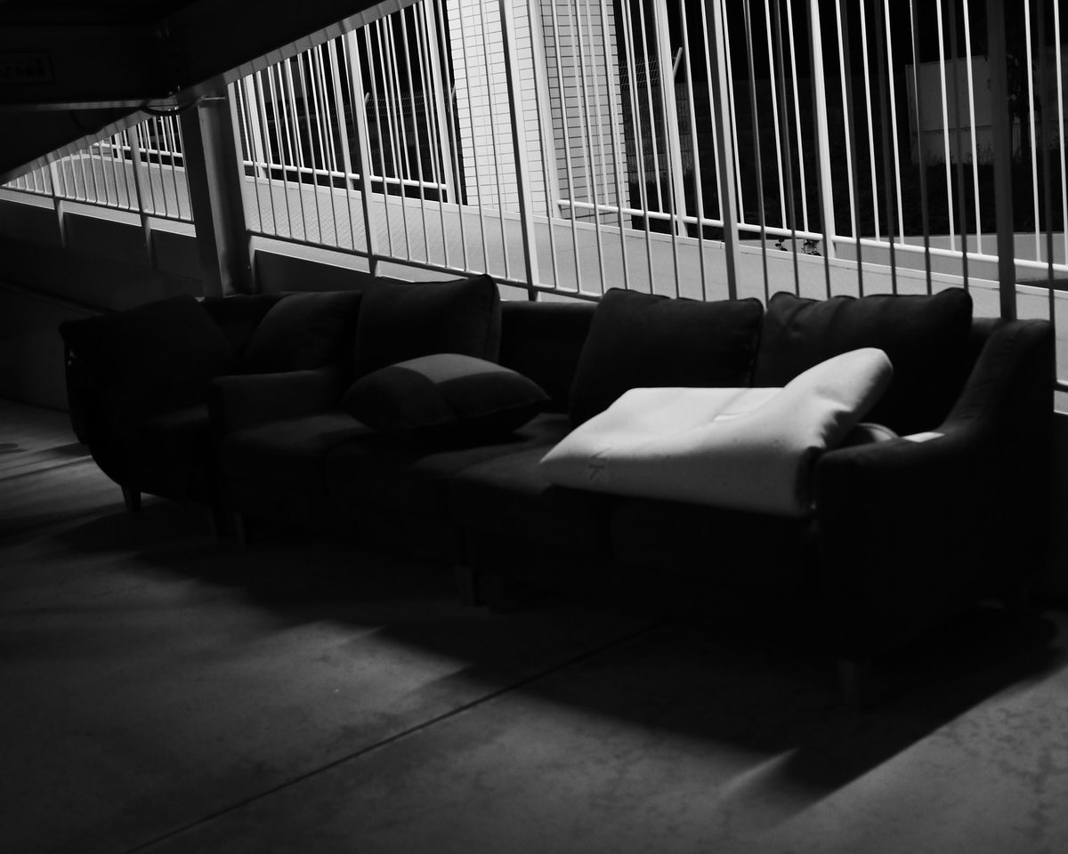 Ygch19X's tweet photo. #monochrome 
#streetphotography 
#photography
#スナップ写真
#街撮り https://t.co/ByDnu4edXj