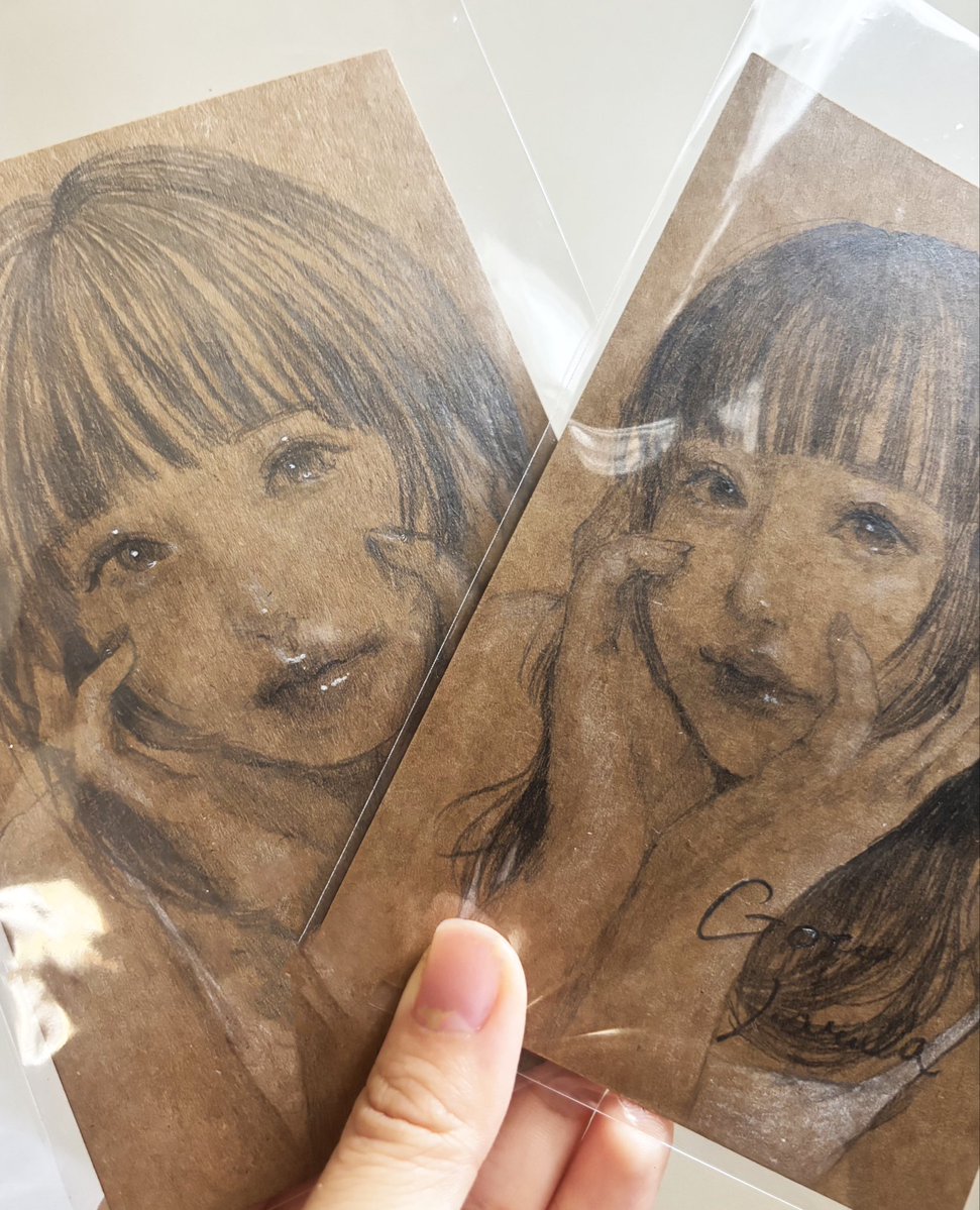 haru_kakak_art's tweet photo. 遅ればせながら、展示のお知らせです🌹

体調不良のため、私の作品は10月6日より遅れて展示となります。
申し訳ございません🙇

妄想装画展
「装丁画＆レコードジャケット編」

会期：10月5日（月）〜10日（土）
　　12:00〜19:00（最終日は17:00まで）
会場：画廊一兎庵
中央区銀座1-9-8奥野ビル201 https://t.co/eo3WD5wku0