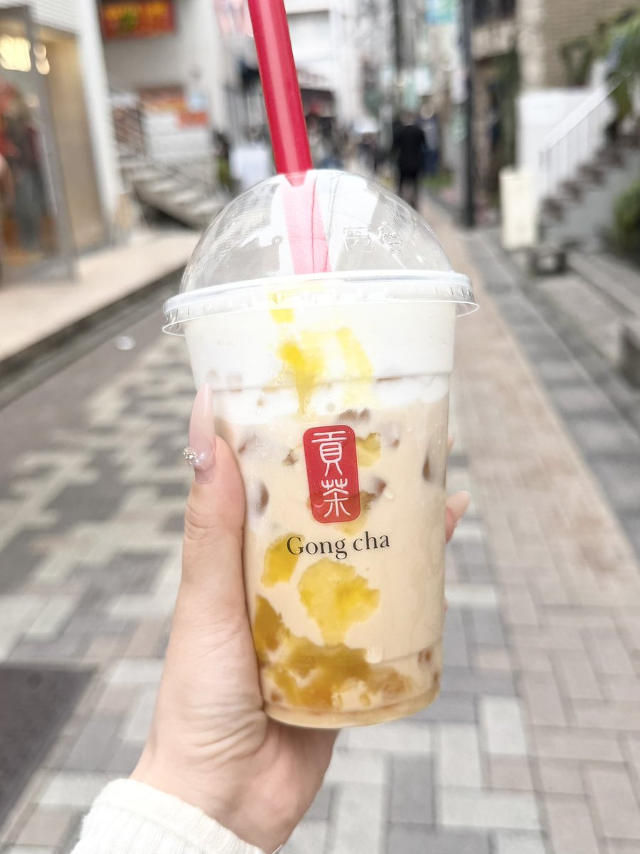 mochi__cosme's tweet photo. ねえ待ってゴンチャのお芋パール美味しすぎる😭😭😭😭😭😭😭😭😭😭😭😭
お芋パールだけ売ってください全てのドリンクにぶち込みたいですお願いします😭😭😭😭😭😭😭😭😭🙏🏻🙏🏻🙏🏻🙏🏻🙏🏻🙏🏻🙏🏻🙏🏻🙏🏻🙏🏻🙏🏻🙏🏻🙏🏻
（紅はるかミルクティーにはミルクフォームトッピングマストでお願いします） https://t.co/SSrW6KNyXa
