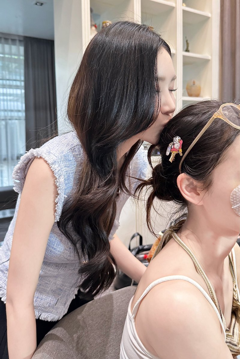 LoveBoundOFC's tweet photo. พักแล้ว คุณหนูขอเติมพลังหน่อยยยยยยยย 🐱🐶

@oldrosethepeach @ffolky_ 

#LoveBoundQ1
#LoveBound #รักนี้ตีตรา
#omeorm #ffolky #ormfolk https://t.co/voVQm9zQTU