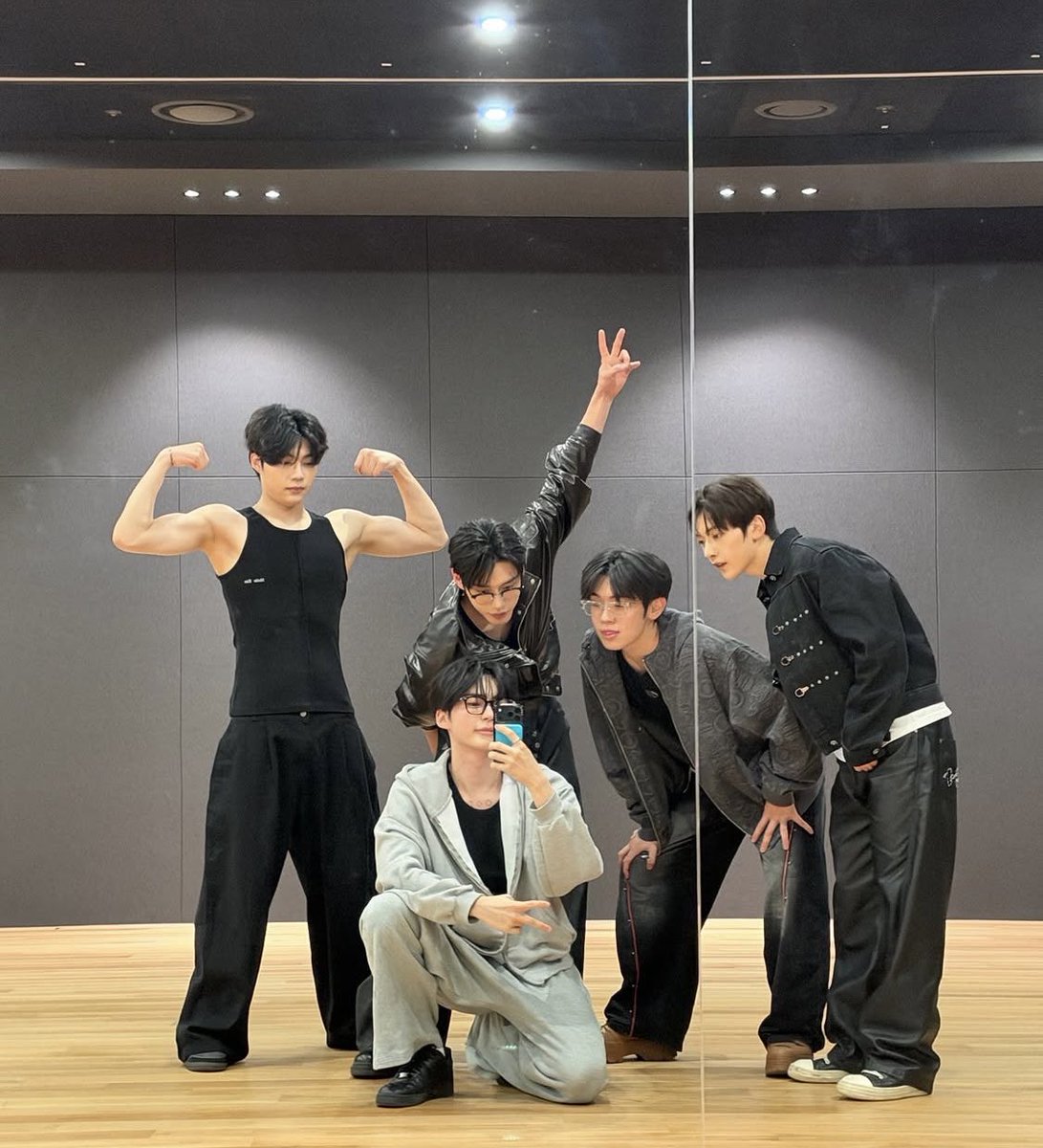gyu_vini's tweet photo. 진짜 눈물나네..ㅠㅠㅠㅜㅜㅜ https://t.co/Lqonbtrdef