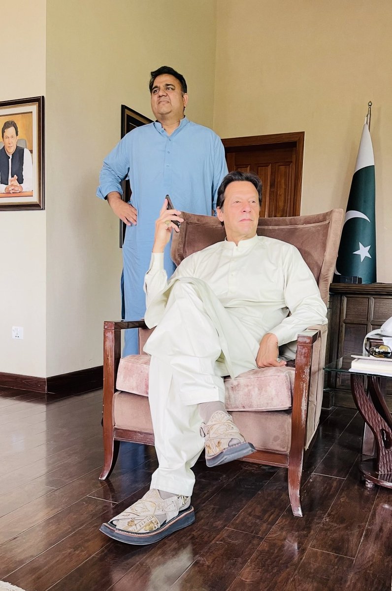 fawadchaudhry's tweet photo. #ReleaseImranKhan 
#BehindImranKhan 
Happy Birthday to most Courageous and resilient leader of our History…. May the hard days be over and we see you leading Pakistan on the path of glory!! https://t.co/wyolZvoIPf