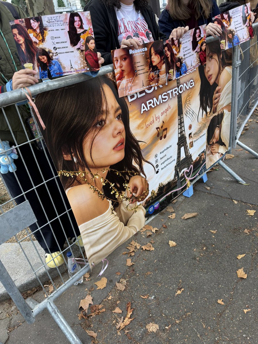 Taranaas's tweet photo. @beckyentofc @AngelssBecky @lunariglobal @MIUMIUofficial We were there, but they took our banner away, and you couldn’t come over to see us. But thank you for your smile and your love ❤️🪽

REBECCA X MIU MIU PFWSS27
#MiuMiuSS27xBecky #MiuMiuSS27
#MiuMiuPFWxBecky
#beckysangels #BeckyArmstrong https://t.co/h156JN3k4E