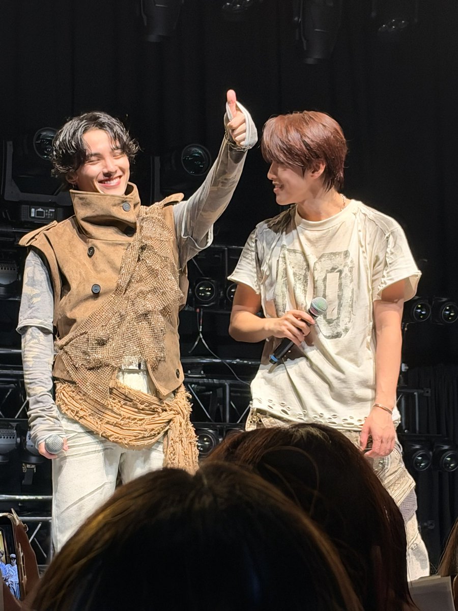 jam_shiro's tweet photo. ニッコニコでかわいい👍
#JO1_NY_1004 #JO1_in_NorthAmerica https://t.co/rEFavjRynC