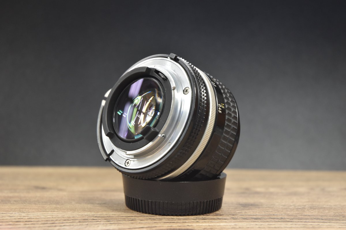 Hardoffcamera's tweet photo. もうひとつAi NIKKOR 50mm F1.4が中古品となりました。
こちらもカビ除去済みです。
レンズ内小ゴミございます。（3枚目では撮影に影響が出て���ません。）
鏡筒は比較的綺麗な状態です。
#ハードオフ八王子大和田
#ハードオフ https://t.co/cDS174MDIc