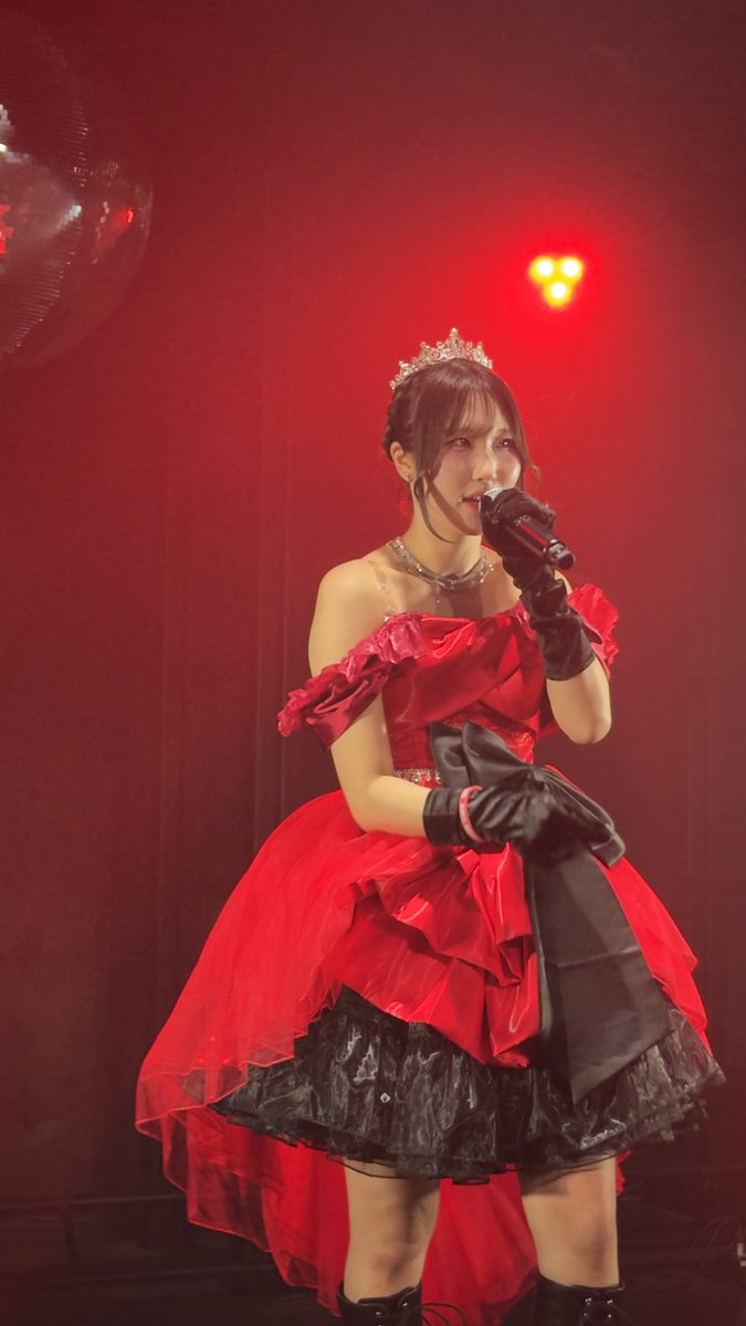 Enchan238's tweet photo. 白衣装撮れなかったけどAINOちゃんと言ったら赤やよね!
#相思相AINO
#NEONLINE https://t.co/NprHJAgqsO
