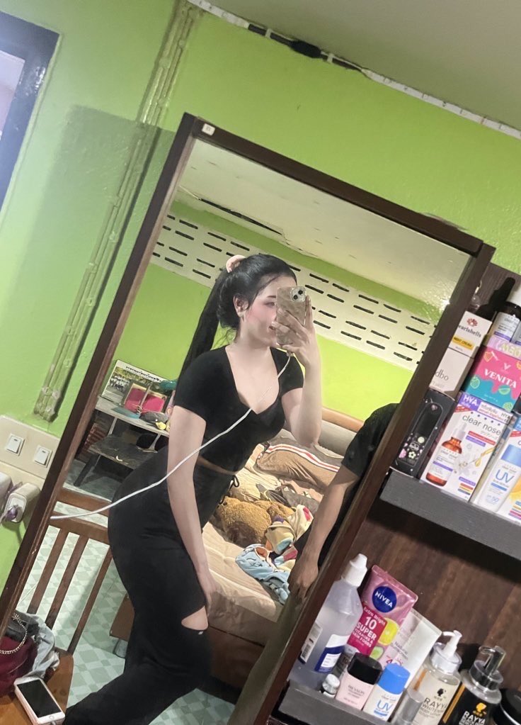 Bell1235945's tweet photo. #ตรัง #ย่านตาขาว  🤭😜 https://t.co/k6VhdLMrIw