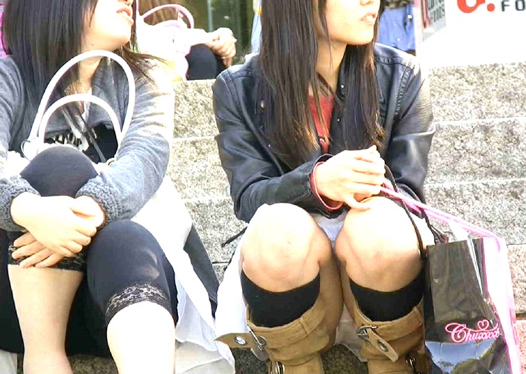 kyoukore_jp's tweet photo. 無防備な日本人女性

#パンチラ #逆さ #upskirt #japanese https://t.co/vC7FXoOV78