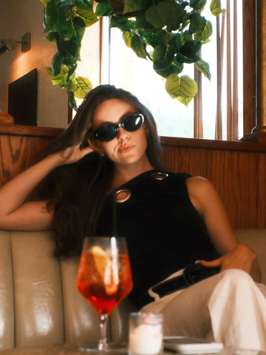 elen_e7's tweet photo. Photo by Vampire/Originals/Legacies on August 20, 2026. It may contain sunglasses and text. https://t.co/5lb7ZXAceV