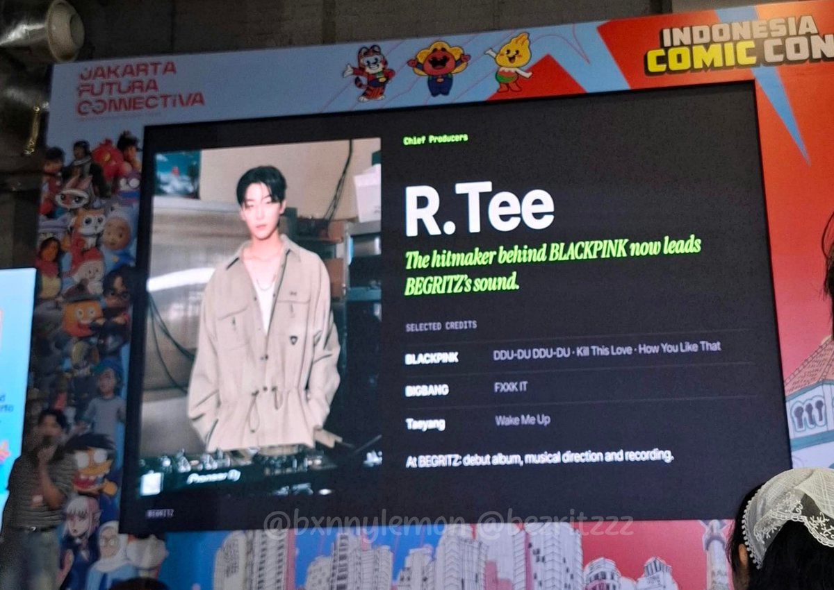 bezritzzz's tweet photo. [04/10] Begritz in Comic Con 2026

The CEO of Begritz came directly to Comic Con and introduced Begritz as five member Virtual Idol. The CEO also told us who the producers behind Begritz are. 

#BEGRITZ #비그릿츠
#도하 #DOHA #찬 #CHAN
#루빈 #LUBIN #신의 #SINI #태범 #TAEBUM https://t.co/LiJXQdPFLu