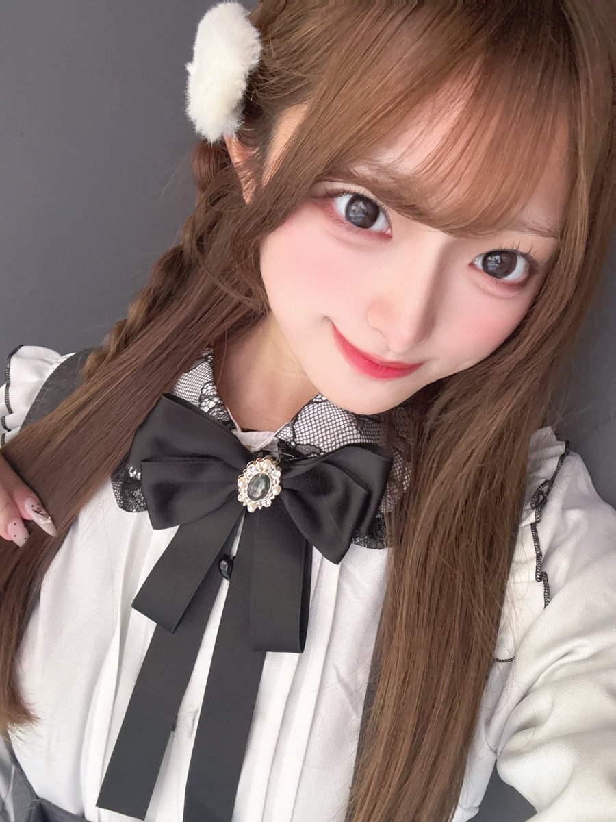 miri___al's tweet photo. 出勤しました！21:15までいます♡

@andlove_akb https://t.co/tnBhvlph1n